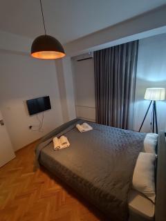 Gigabit High-Speed Internet Modern Apartment - 1