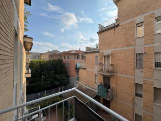 Milan Loreto Apartment 15 mins from Duomo - M1 rovereto - 2
