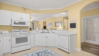 223 Greenbriar villa - 6