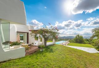 Chic and Stylish 6 Bedroom Villa in Ibiza, 1039 - 1
