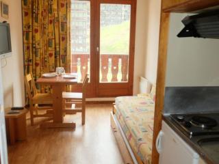 Studio lumineux 3 pers · Balcon · Animaux acceptés · Proche pistes et commerces - FR-1-502-471 - 2