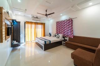 Strawberry King Resort - 8