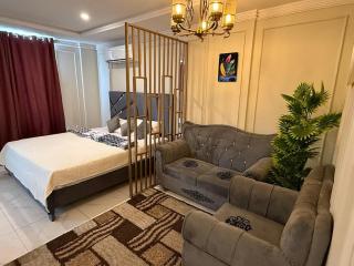 Dreamers Den Luxury Studio - Lahore - 2