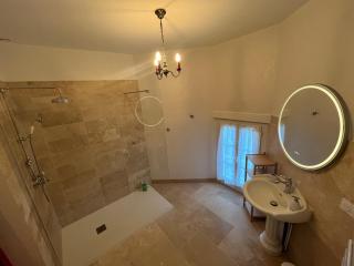 La Maison Voyage Bed and Breakfast - 4