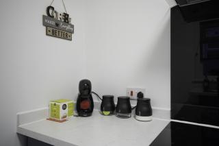 Spacious 3BR Home, WiFi, Free Parking - 4