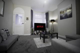 Spacious 3BR Home, WiFi, Free Parking - Wainscot - 0