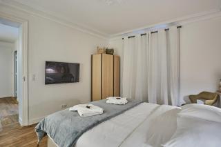 Apartment Eiffel Tower Trocadero by Studio Prestige - Paris - 4