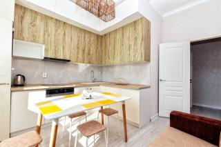 Центр, Хан Шатыр, левый берег, в 15 минутах Центр материнства и детства - 9