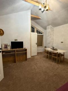 Family Guest House - 1