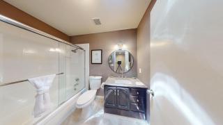 Cozy 4BR with King Bed and Furnace - 4