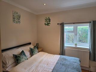 Charming Private Annexe - 4