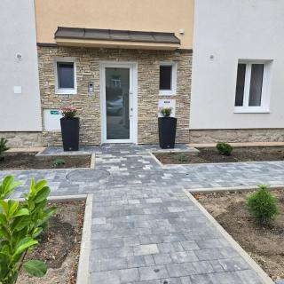 Ela Apartments Farní - 9