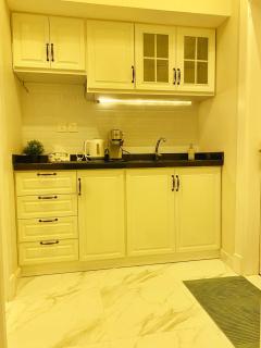 1Bed room Apartment with private entrance-2B - 1