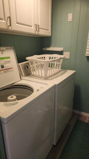 Blue Horizon Lake House - Renovated 3BR 2BA on the Beach - Bay City - 3