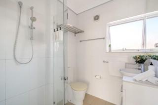 Bay Court Ii -spacious Studio Next To Hayes Beach - Sydney - 1