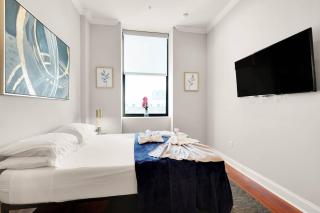 Stylish Studio W Rooftop Pool - 5