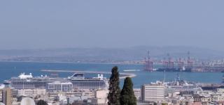 Charming 2 BR Apt By The Foot Of The Bahai Temple - 6