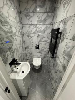 Stylish London Road 2BR flat - FREE parking - Peterborough - 5