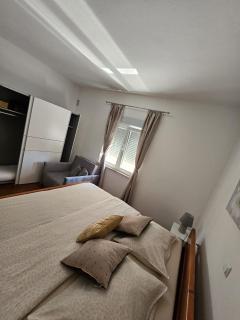 Apartman Ena terasa&parking - Pirovac - 5