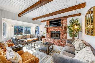 Balboa at Big Bear ~Modern Mountain Home with Fast Wi-Fi, Private Hot Tub, Fireplace, Loft - Dogs OK - 0