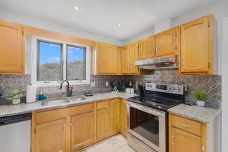 Fam & pet friendly home in Kpt - 7