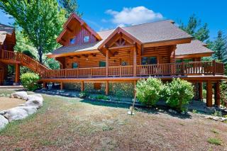 Bow Canyon Oasis ~ Luxury Moonridge Log Home Game Room & Loft - 3