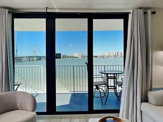Wake Up to Waves Lovers Key - 1 BR Escape With Private Beach - 7