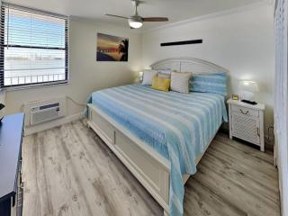 Wake Up to Waves Lovers Key - 1 BR Escape With Private Beach - Fort Myers Beach - 4