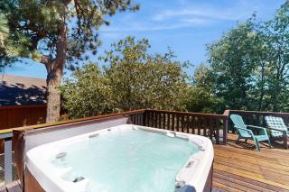 4BR Mountainview Dog Friendly Hot Tub Patio - 9