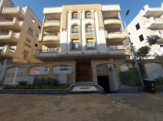 High Super Luxury Apartment with furniture and appliances - Sheikh Zayed - 0
