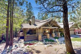 Stony Creek Retreat ~ Charming Mountain escape close to skiing, hiking, the lake, and the Village - Big Bear Lake - 7