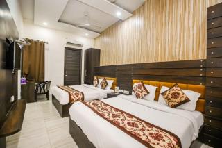 Hotel Royals Grand Galaxy - 9