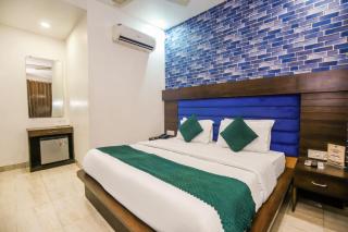 Hotel Royals Grand Galaxy - 3