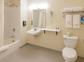 Days Inn by Wyndham Morton - 1