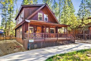 Cub's Cabin / Charming 3-Bedroom Log Cabin Near Big Bear Lake - 3