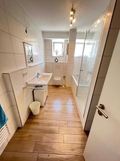 Monteurwohnung Pforzheim mit Balkon - QuartierPro - 9