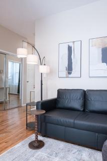 Sunlit 2BR Central Park North elevator & laundry - New York - 0