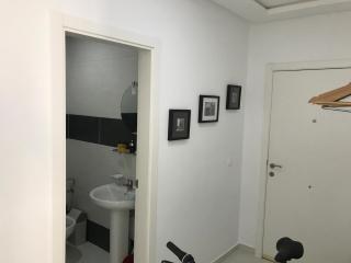 American Style Apt Pool & AC - 7