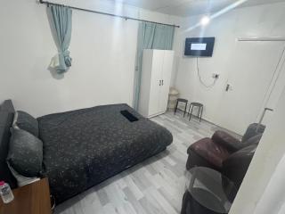 Eash Ham Apartment - 6