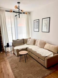 Oldtown Duplex Apartment with Garden - 2