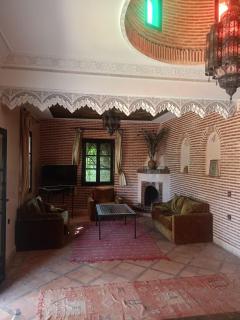 Exceptional villa in Marrakech - privacy and comfort - Heddad - 2