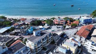 Confortável Apto a 70 Metros da Praia de Bombinhas - 8