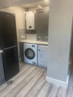 Fully refurbished house Belfast - 6