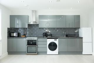 Brand New Luxury 1 Bedroom Apartment - 1