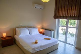 Urban Luxury Residence - Pýrgos - 5