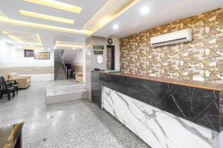 Hotel O 62748 Hotel Zeenat - 1