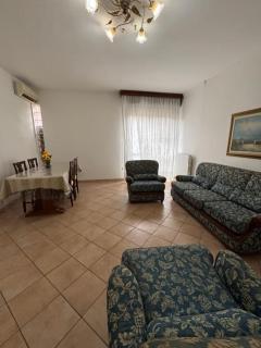 Sunflower House - 5
