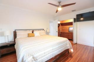 Rustic Modern Retreat - 4BR Open Concept - 6