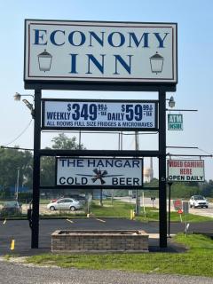 Economy Inn - Kankakee - 9