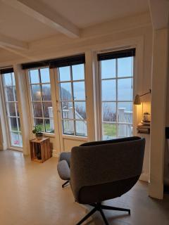 Charming house by the sea - 1